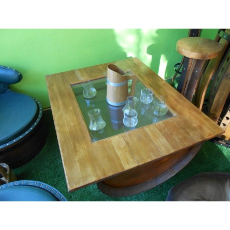 table basse avec plateau de bois ou fenetre verre